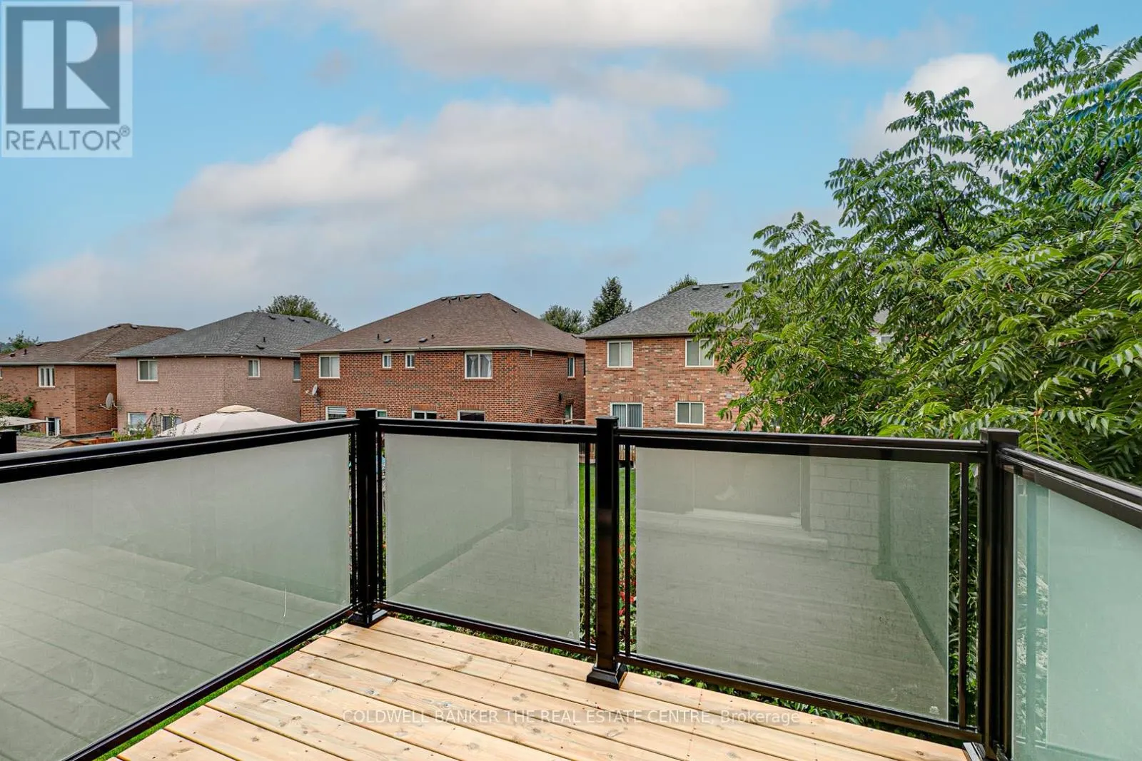 549 NEW ENGLAND COURT