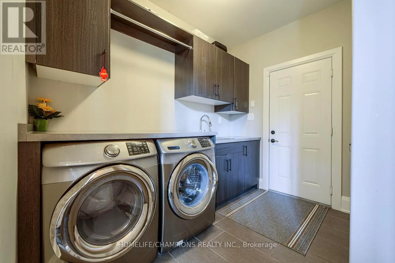 276 SUNNYBRAE AVENUE