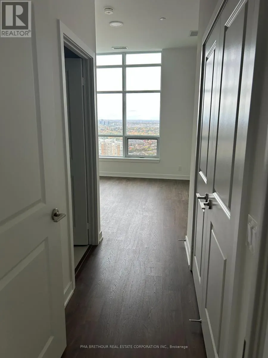 B-PH09 - 50 UPPER MALL WAY