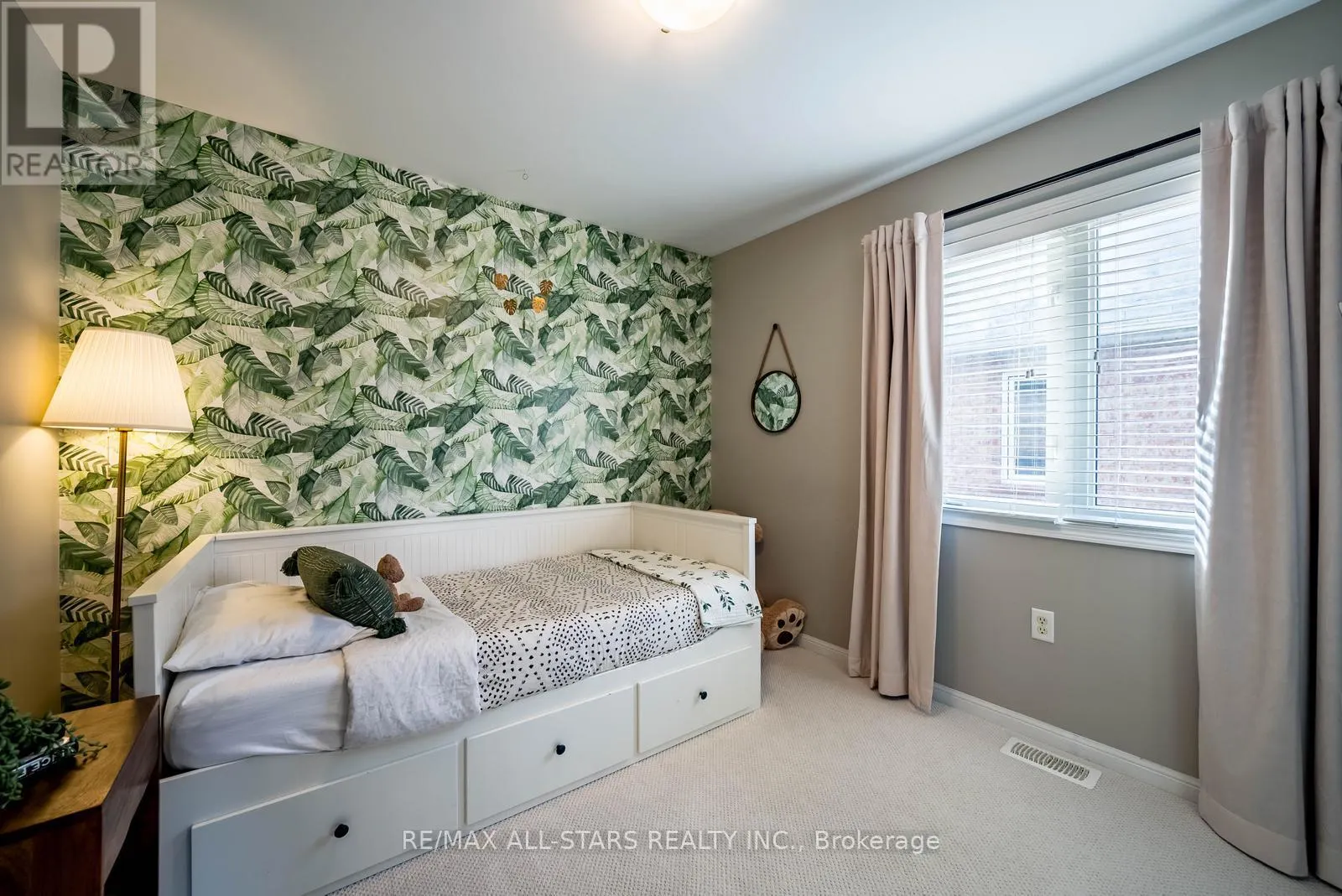 177 DOUGHERTY CRESCENT