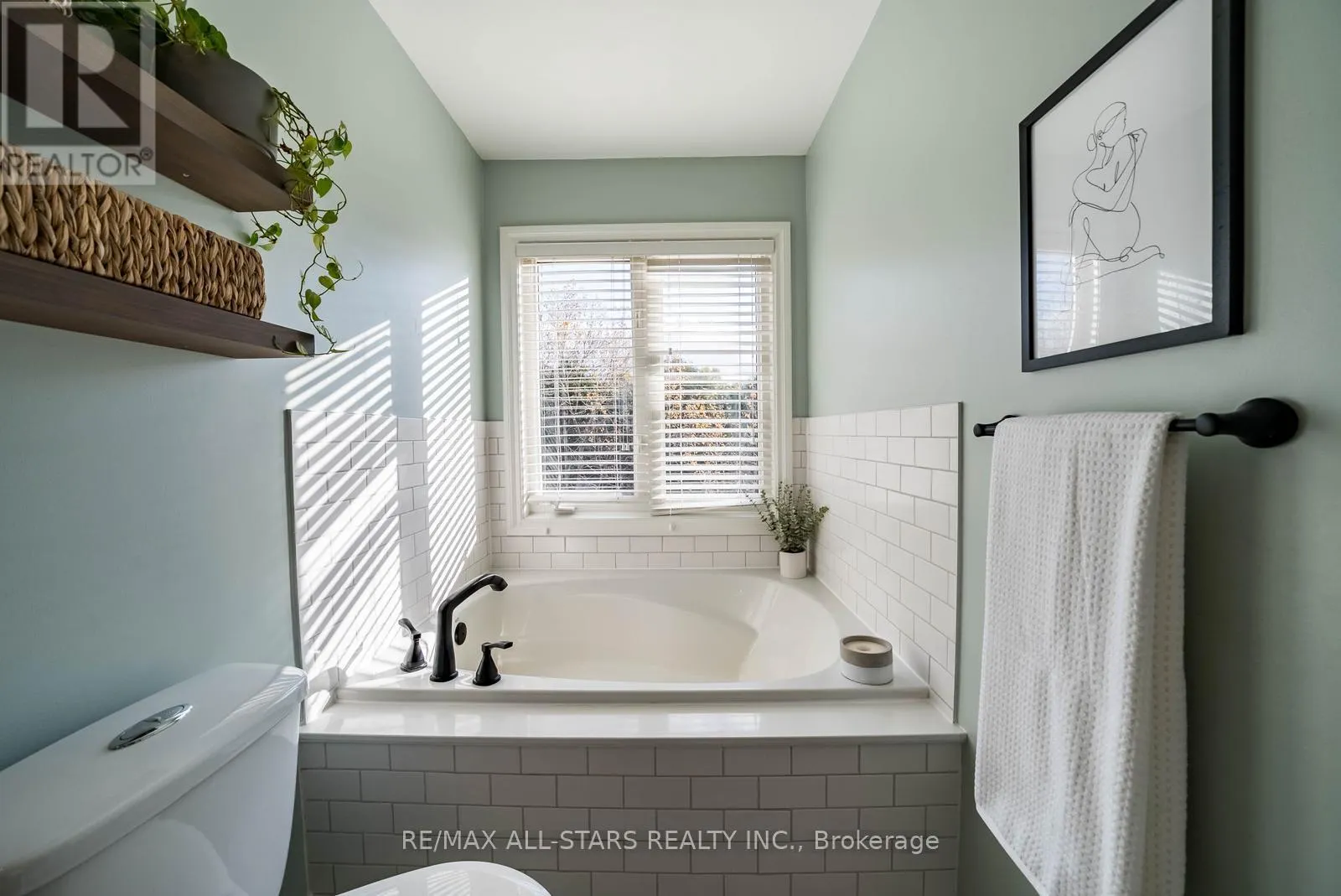 177 DOUGHERTY CRESCENT