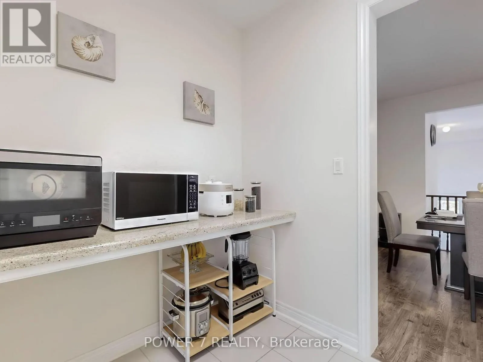 180 WOODSPRING AVENUE