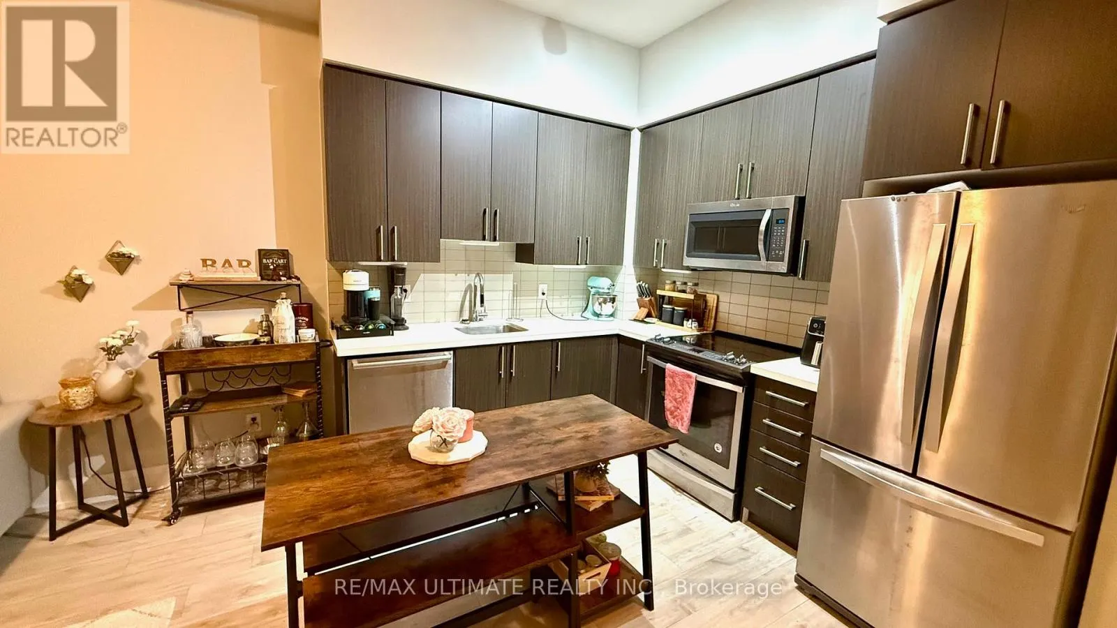 304 - 3600 HIGHWAY 7