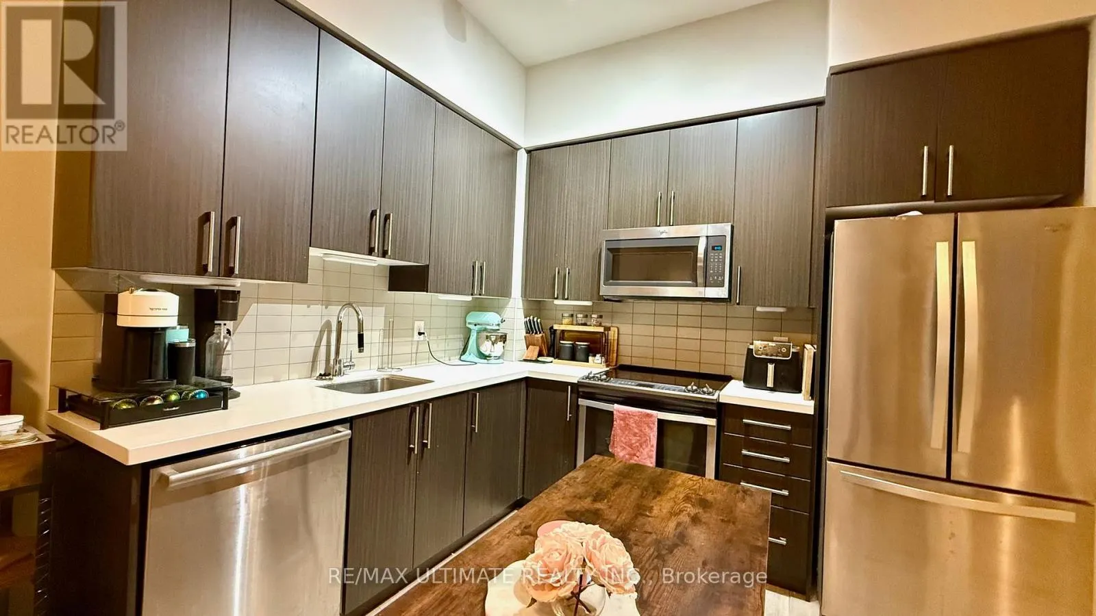 304 - 3600 HIGHWAY 7