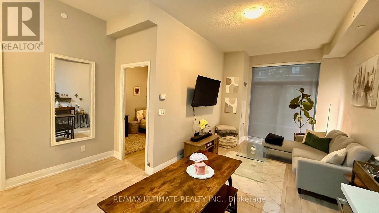 304 - 3600 HIGHWAY 7