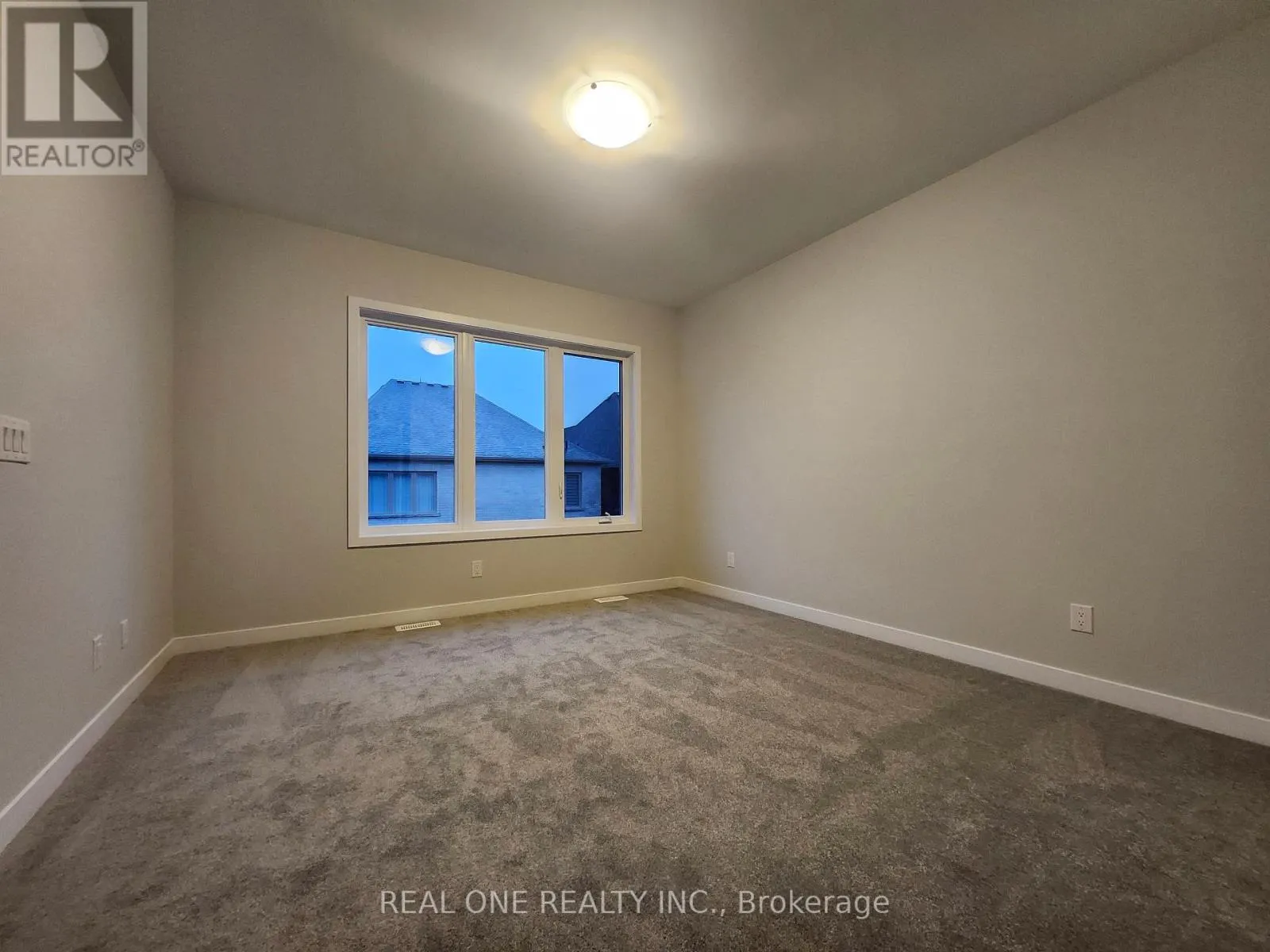 14 FREEMAN WILLIAMS STREET