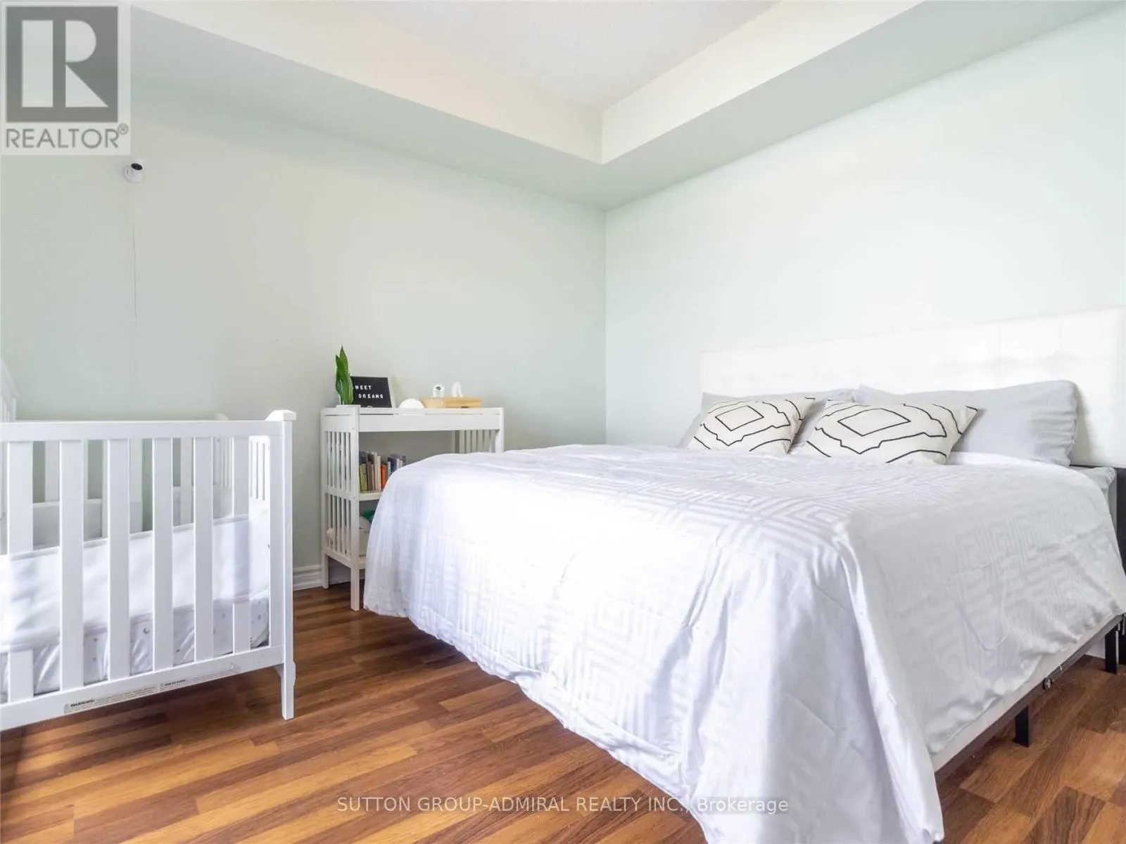 1117 - 9225 JANE STREET