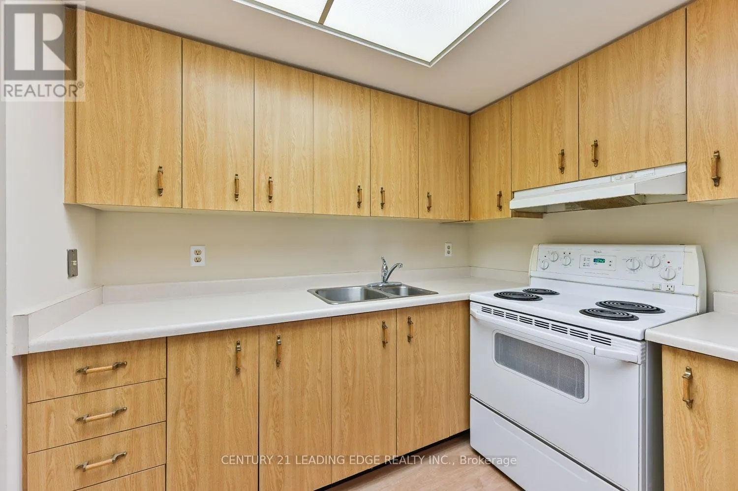 PH2 - 100 ANNA RUSSELL WAY