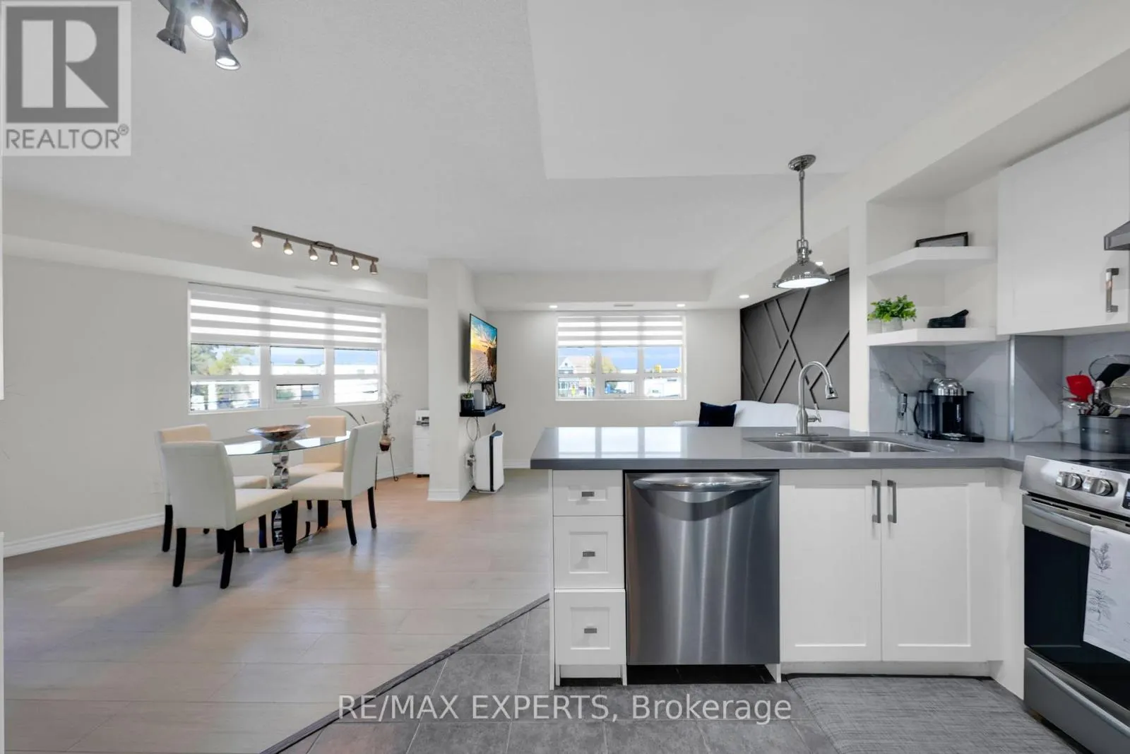 205 - 7730 KIPLING AVENUE