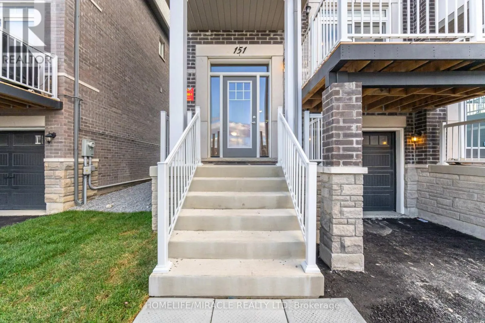 BLK B-1 - 151 SEGUIN STREET