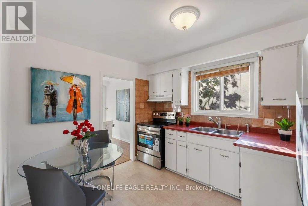 223 CHERRYWOOD DRIVE