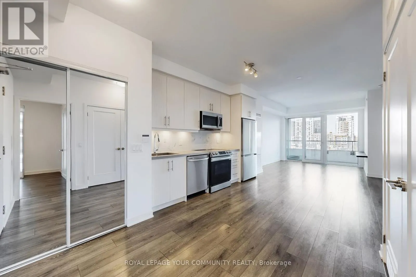 503 - 95 ONEIDA CRESCENT