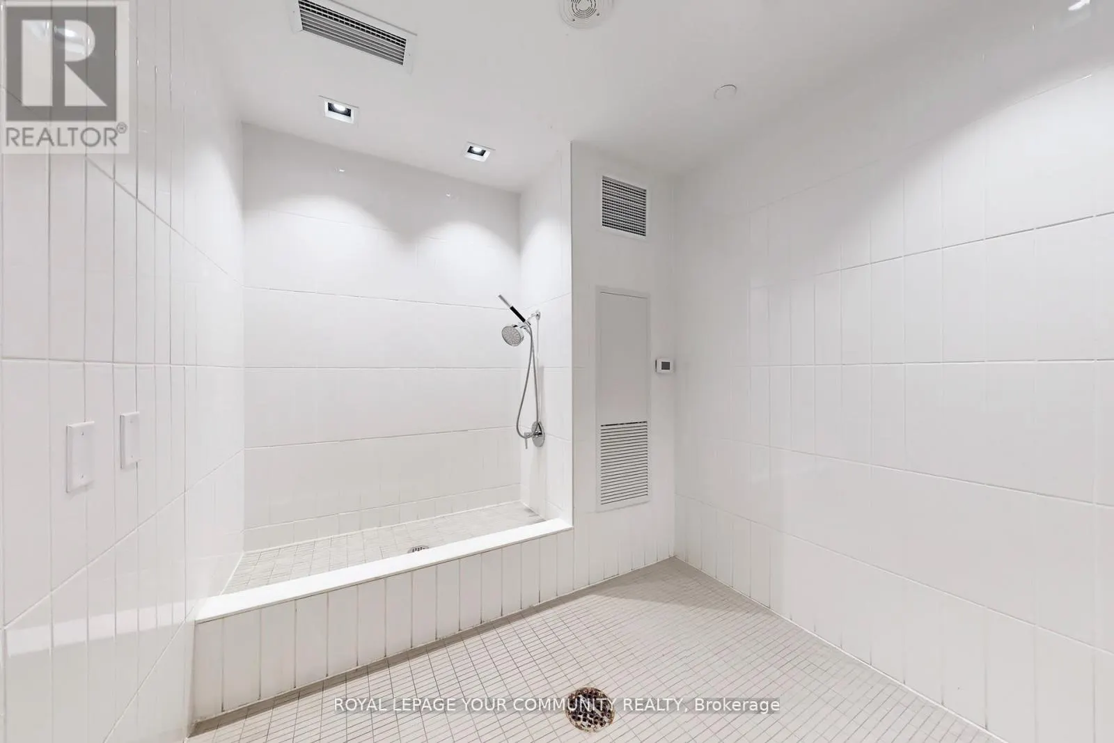 503 - 95 ONEIDA CRESCENT