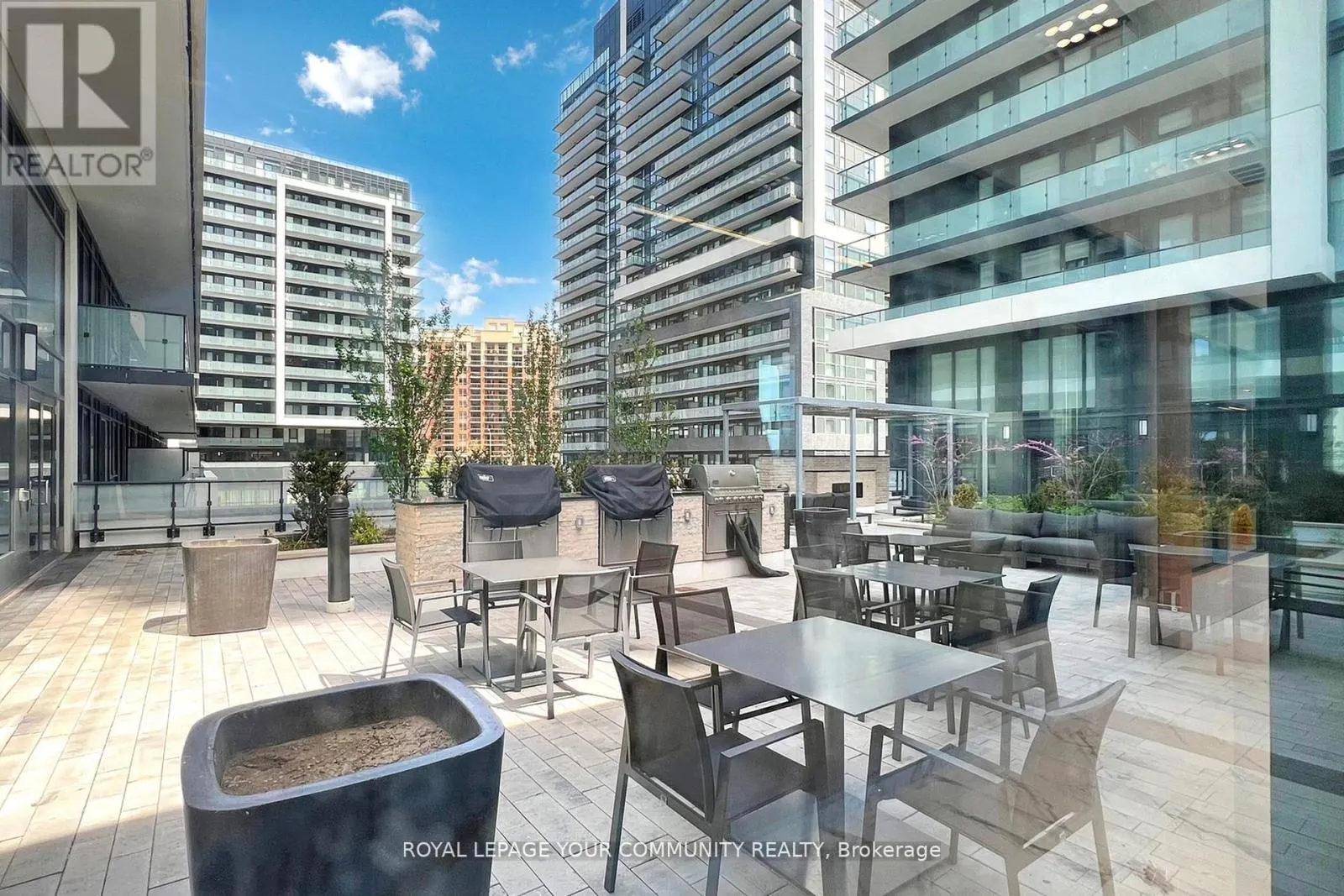 503 - 95 ONEIDA CRESCENT