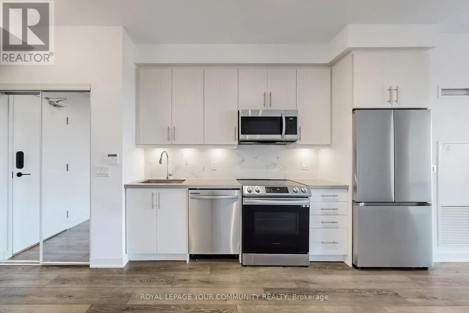 503 - 95 ONEIDA CRESCENT