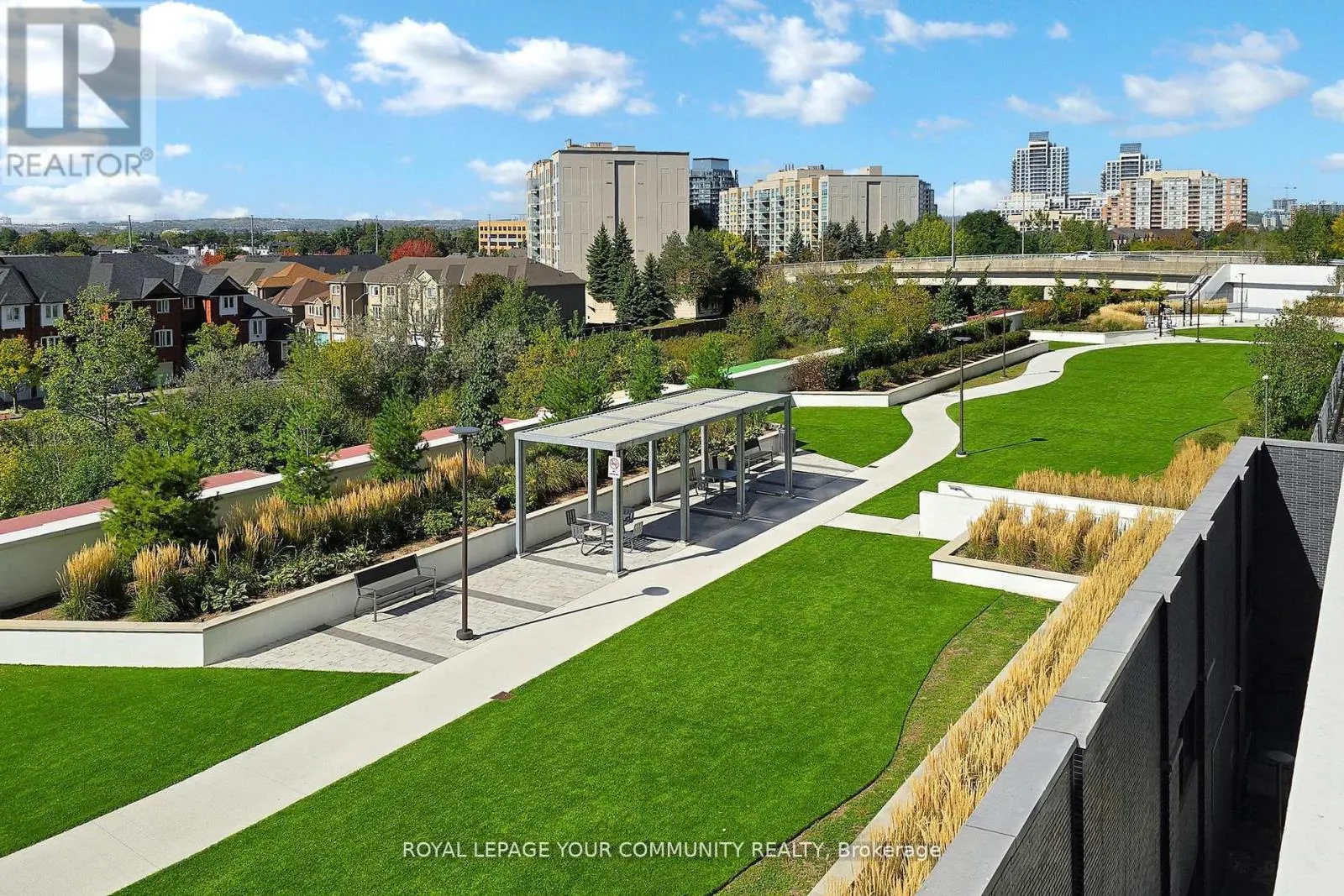 503 - 95 ONEIDA CRESCENT