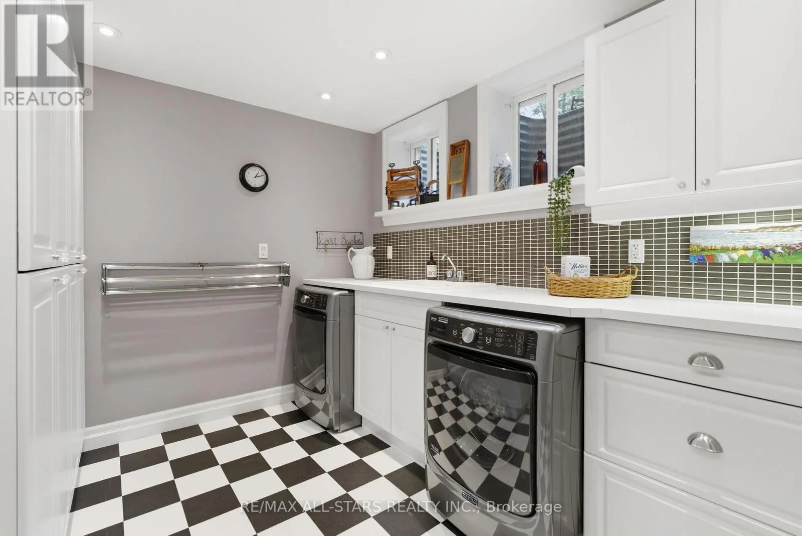 320 SCUGOG LINE 9 LINE