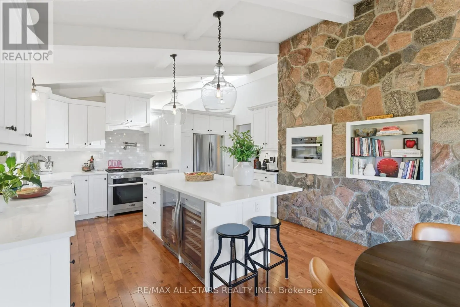 320 SCUGOG LINE 9 LINE