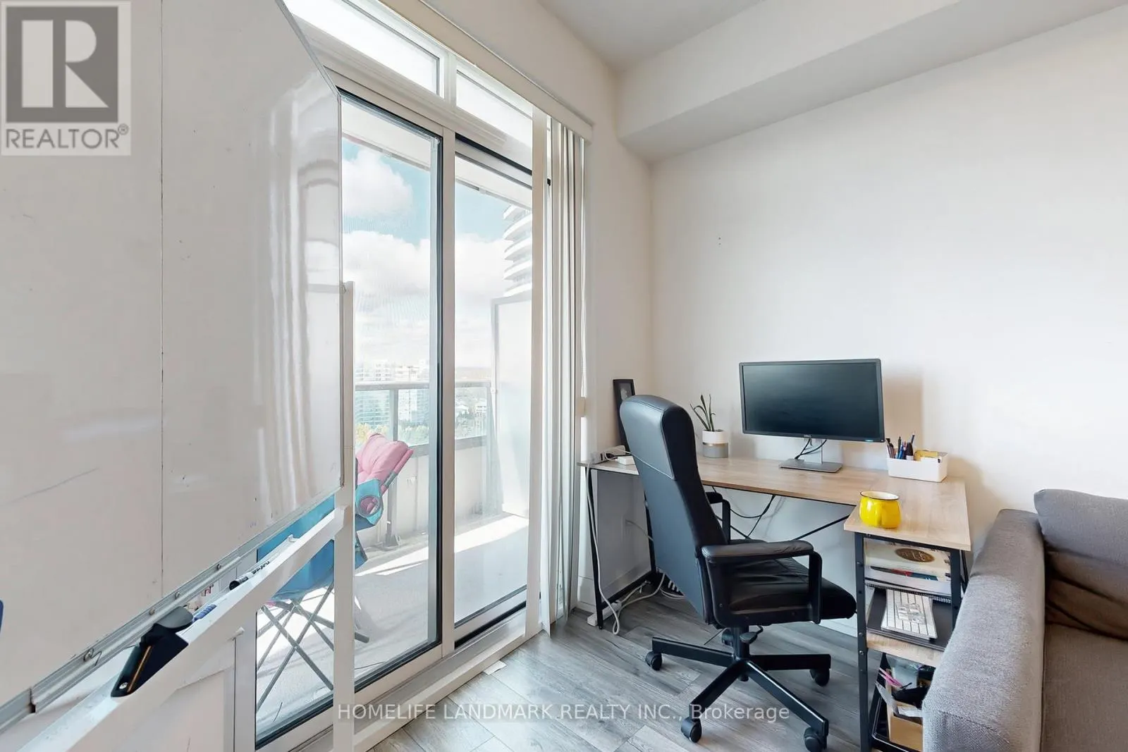 1123 - 7161 YONGE STREET