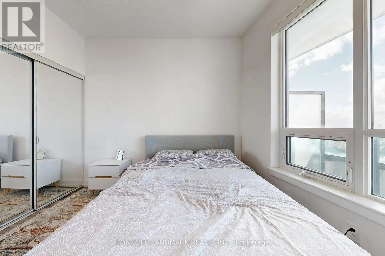 1123 - 7161 YONGE STREET