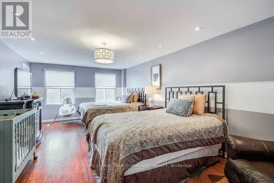 98 YORK HILL BOULEVARD