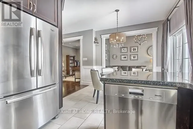 154 PETER RUPERT AVENUE W