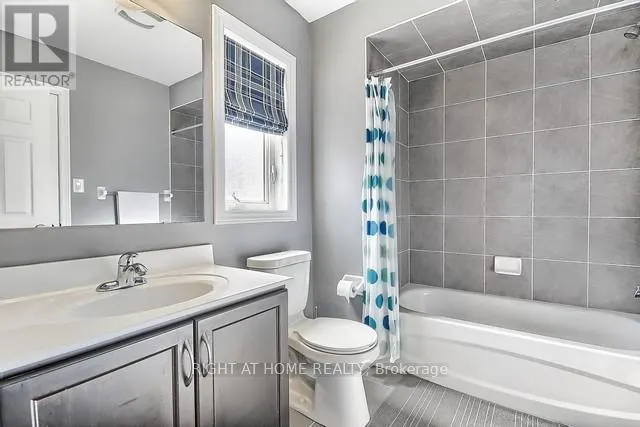 154 PETER RUPERT AVENUE W