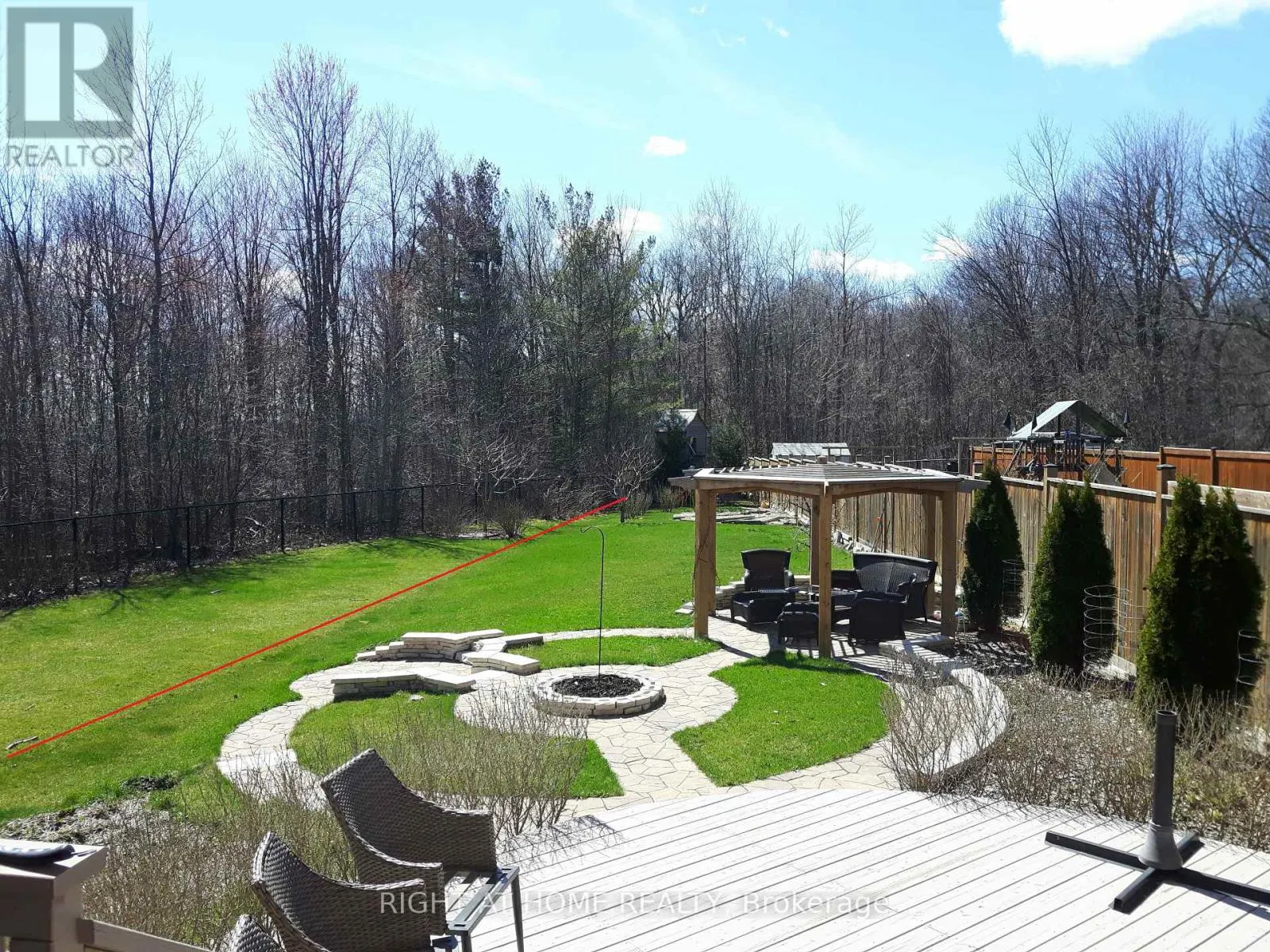 154 PETER RUPERT AVENUE W