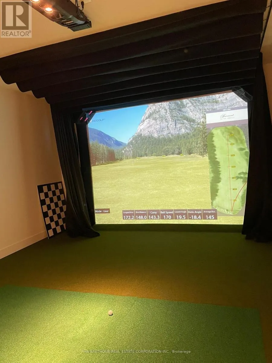 B-2909 - 50 UPPER MALL WAY