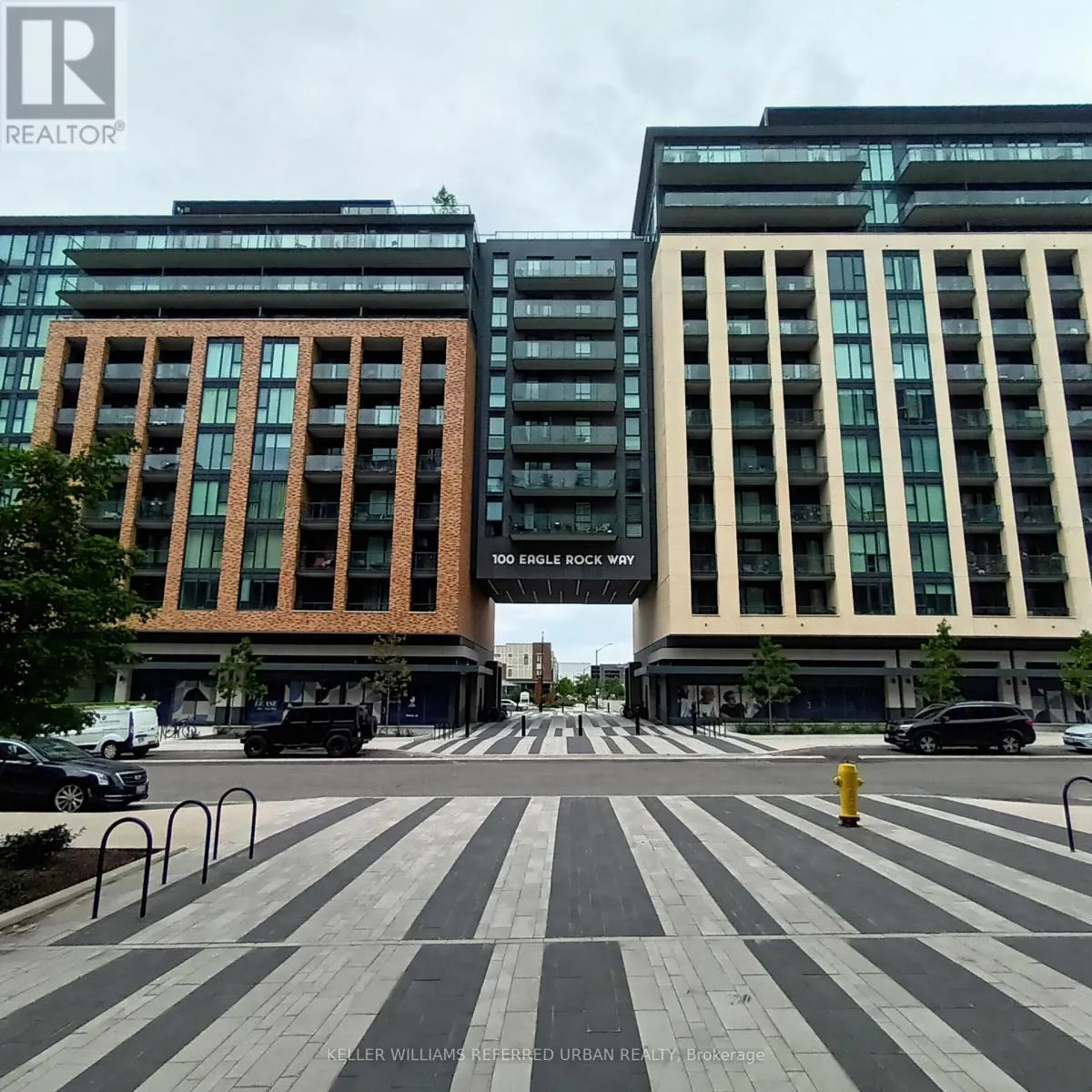 221 - 100 EAGLE ROCK WAY