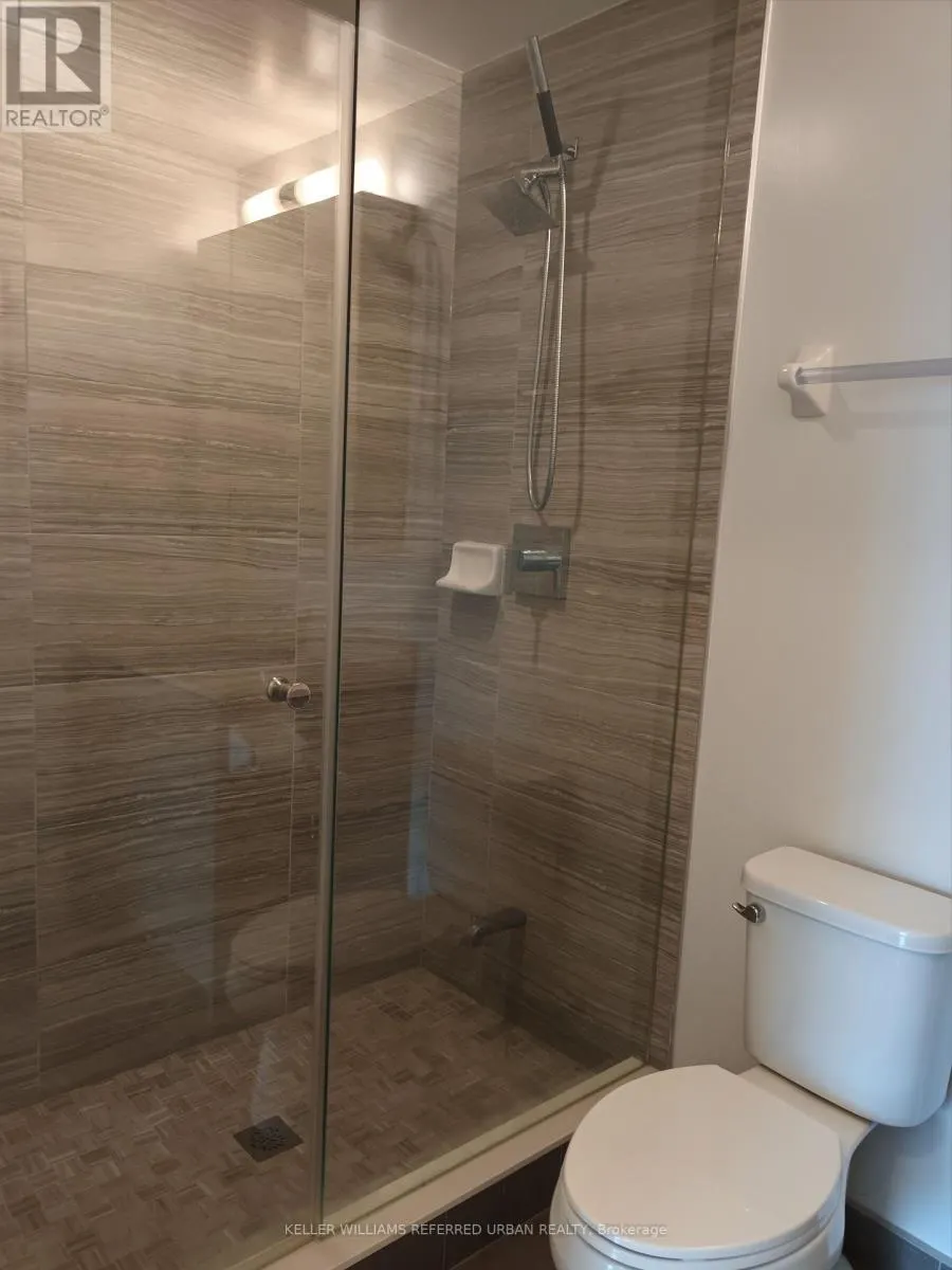 221 - 100 EAGLE ROCK WAY