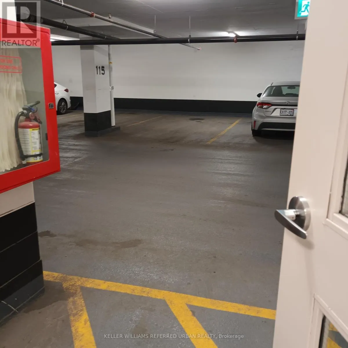 221 - 100 EAGLE ROCK WAY