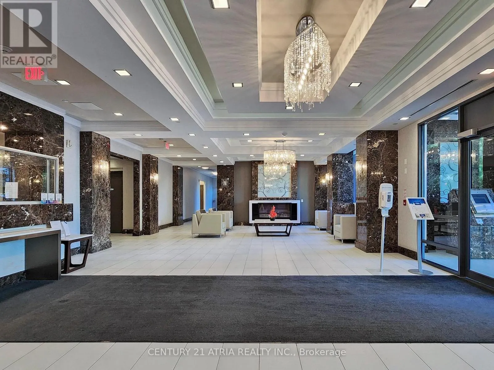 205 - 372 HIGHWAY 7 E