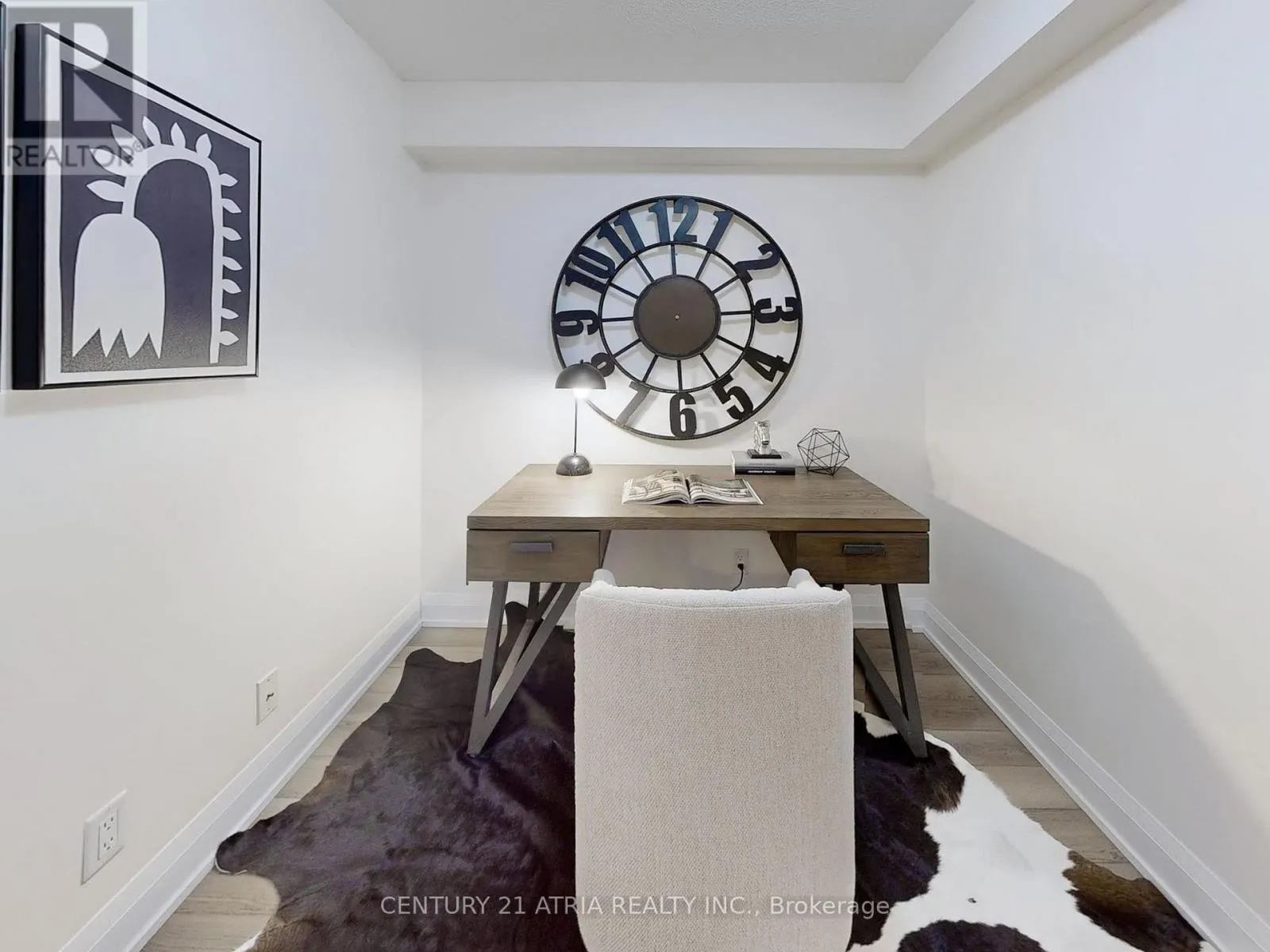 205 - 372 HIGHWAY 7 E