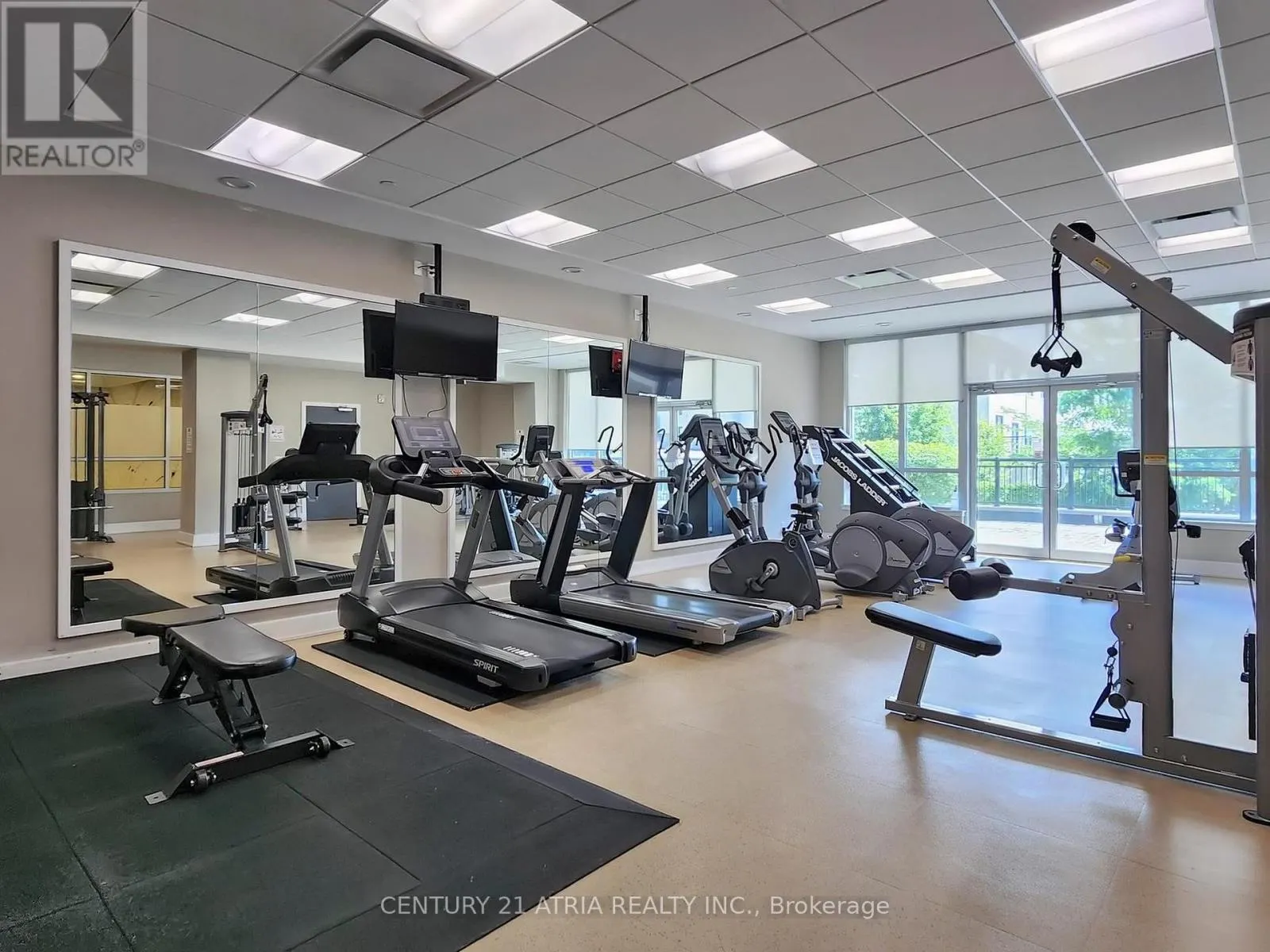 205 - 372 HIGHWAY 7 E