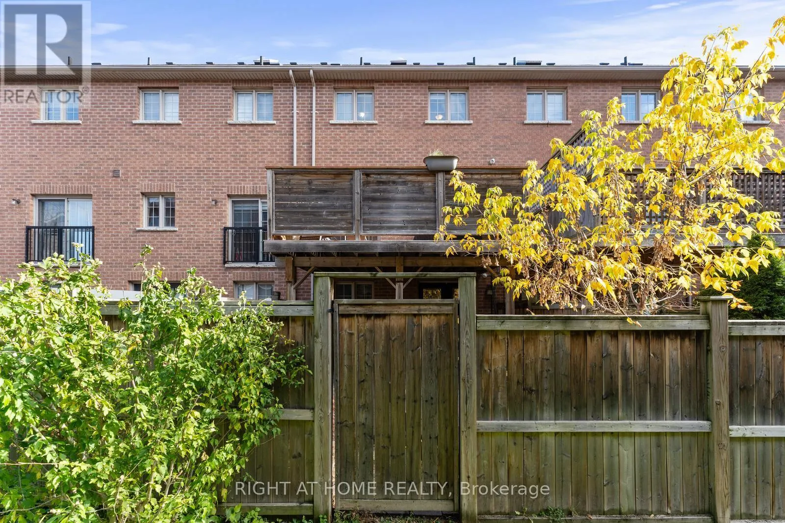 18 ISAAC DEVINS AVENUE