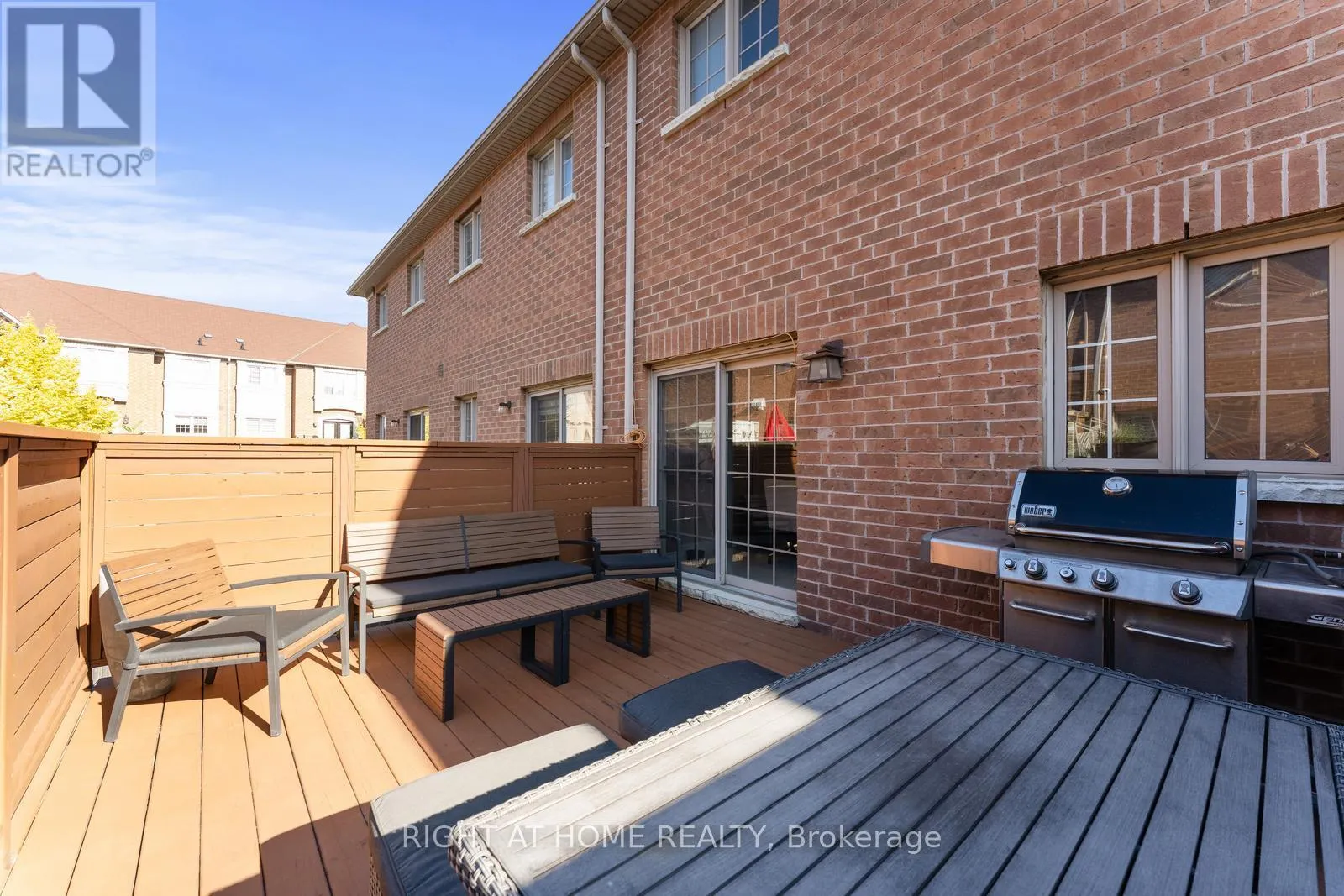 18 ISAAC DEVINS AVENUE