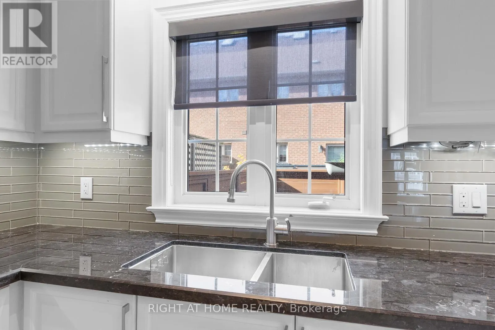 18 ISAAC DEVINS AVENUE