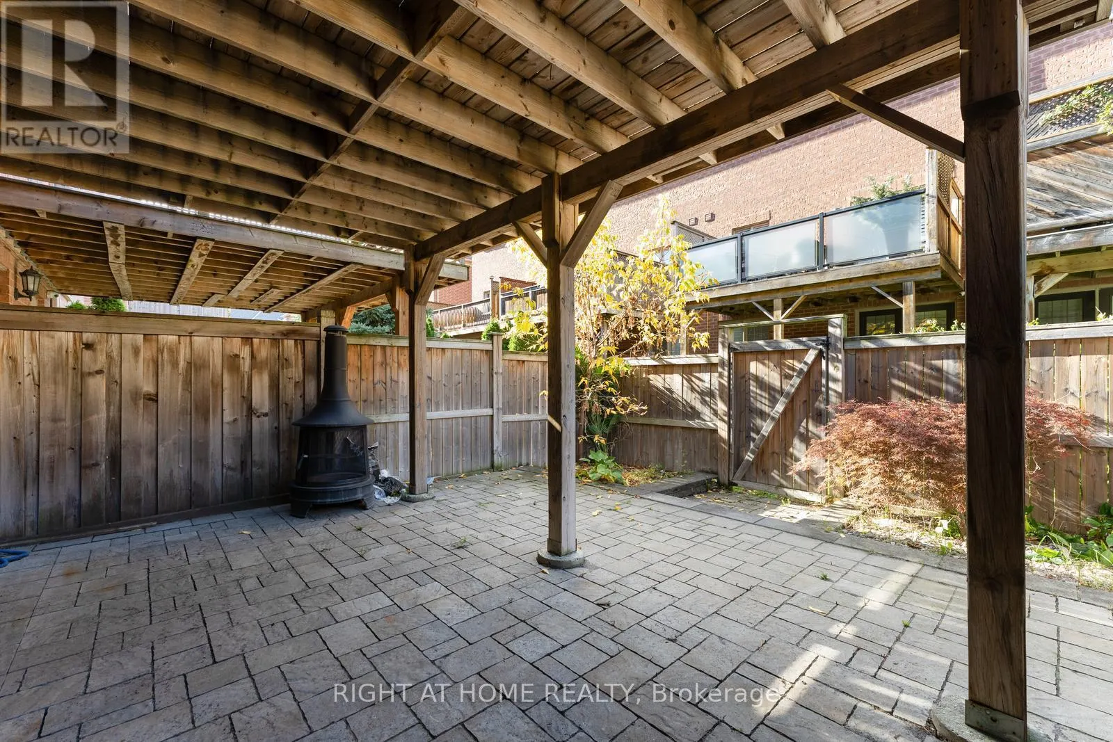 18 ISAAC DEVINS AVENUE