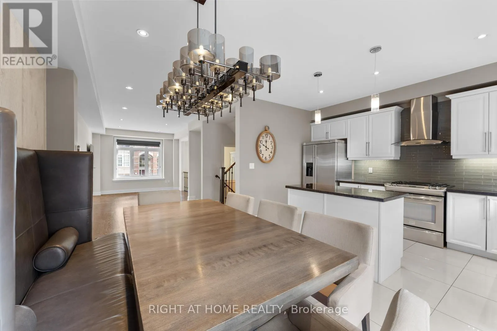 18 ISAAC DEVINS AVENUE