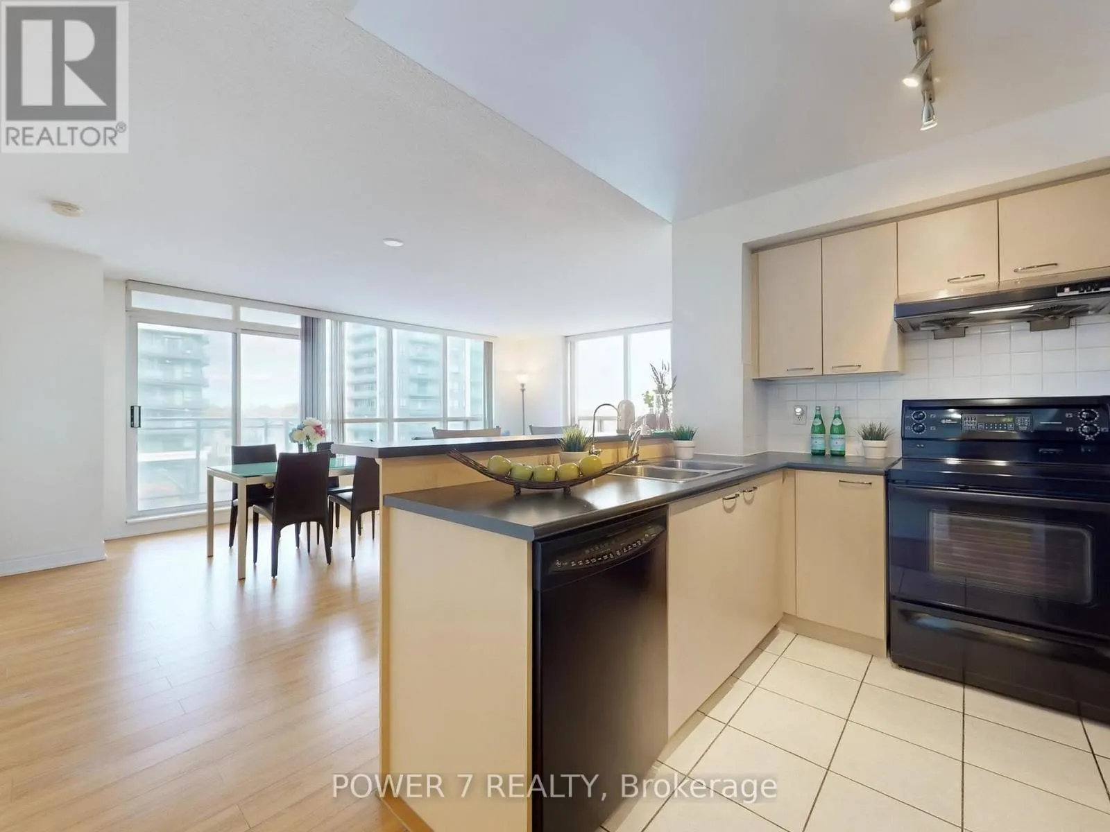 618 - 48 SUNCREST BOULEVARD