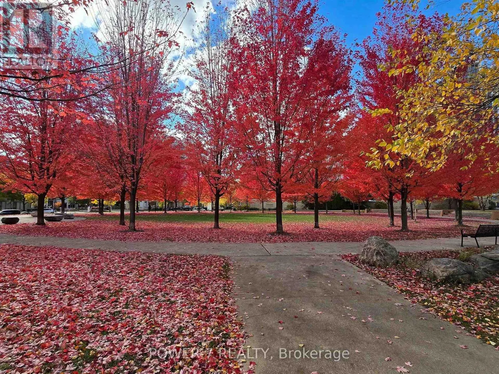 618 - 48 SUNCREST BOULEVARD