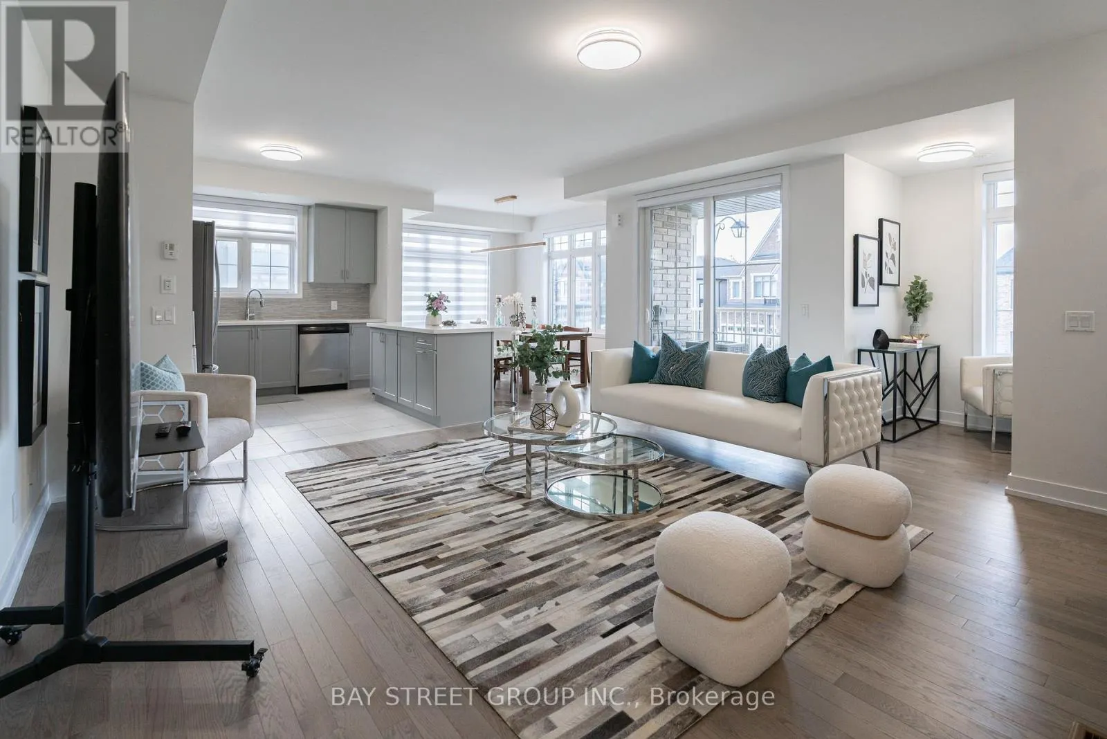 2 WILLIAM SHEARN CRESCENT