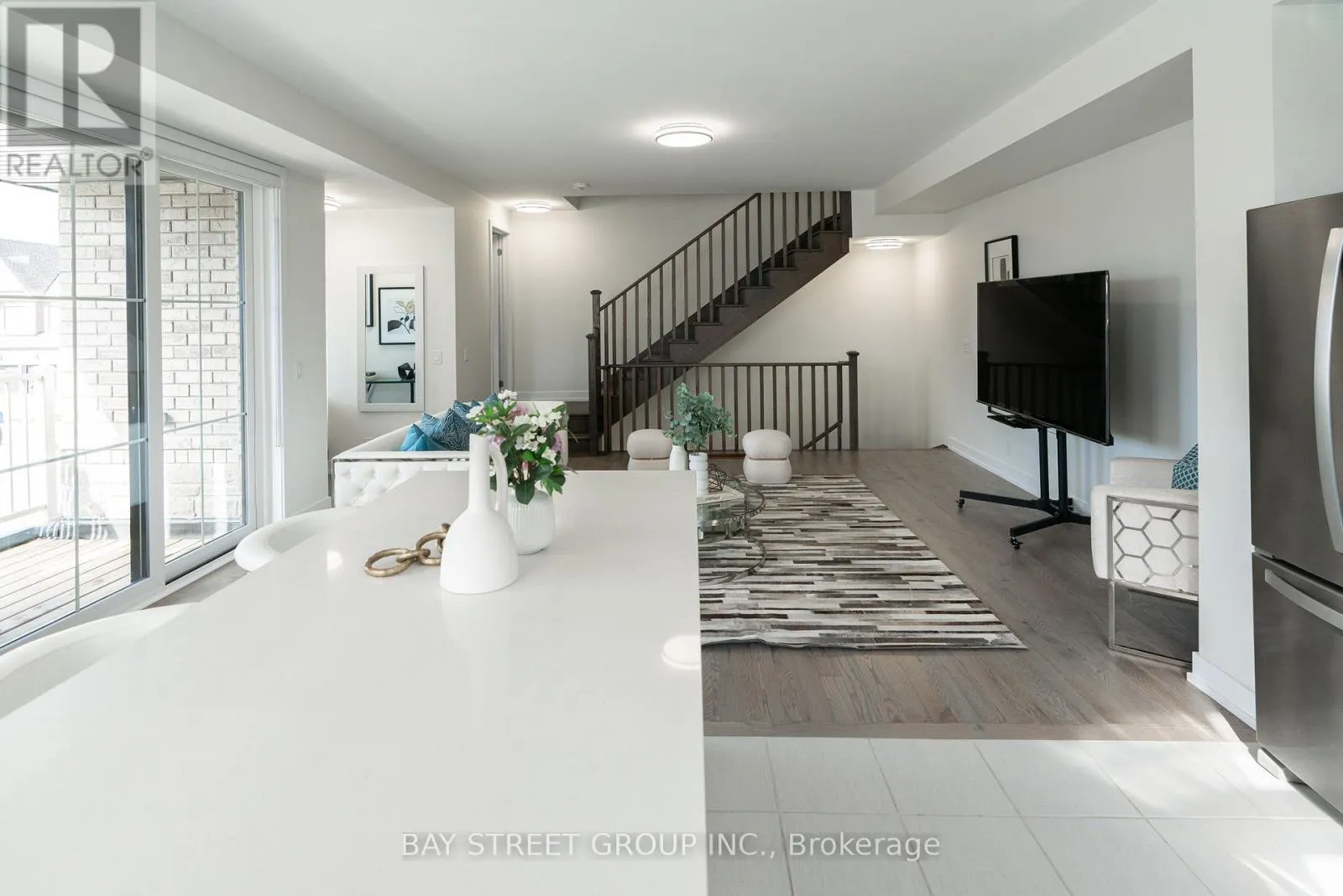 2 WILLIAM SHEARN CRESCENT