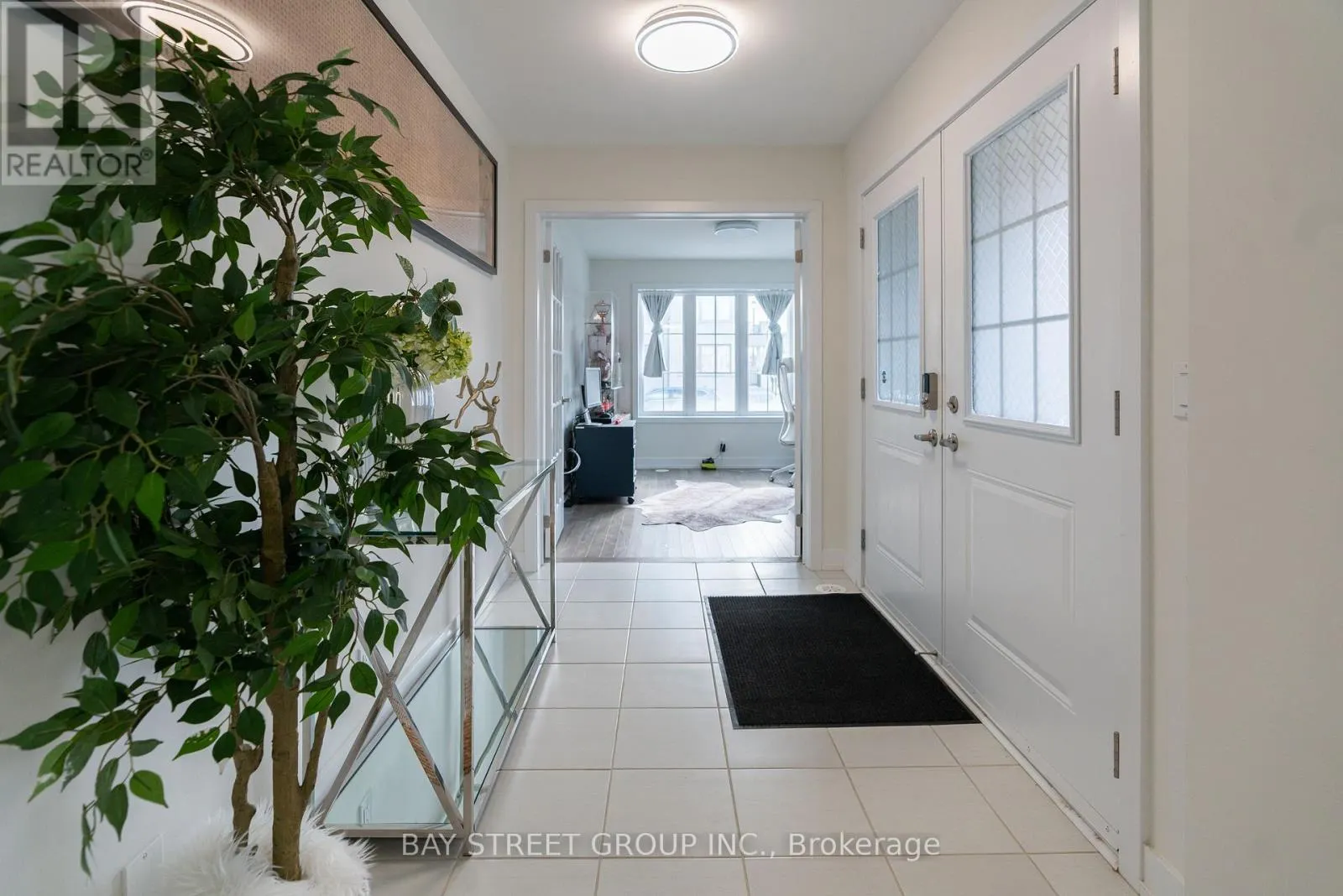 2 WILLIAM SHEARN CRESCENT