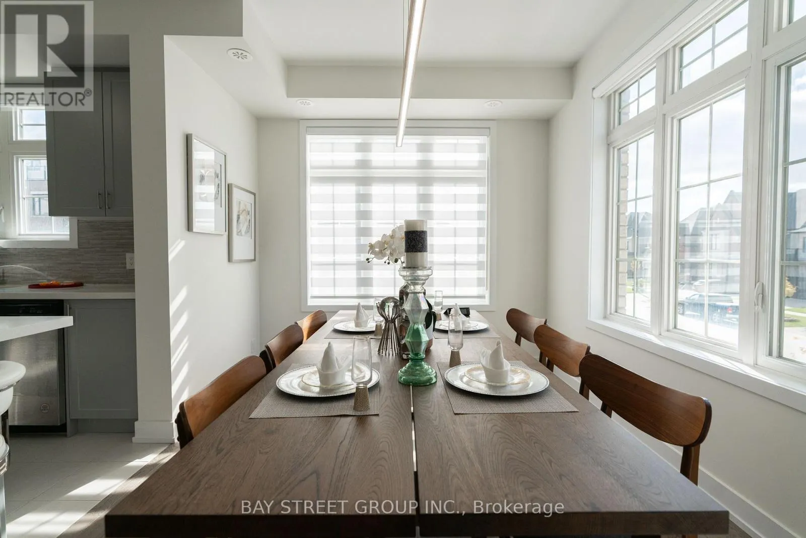 2 WILLIAM SHEARN CRESCENT