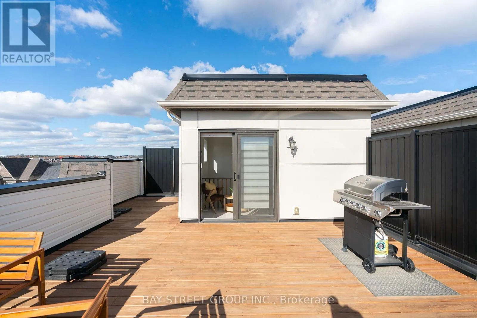 2 WILLIAM SHEARN CRESCENT