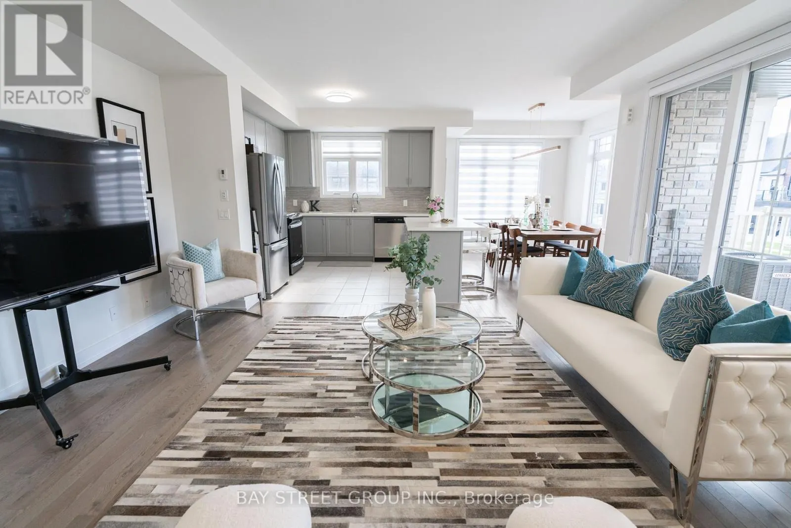 2 WILLIAM SHEARN CRESCENT