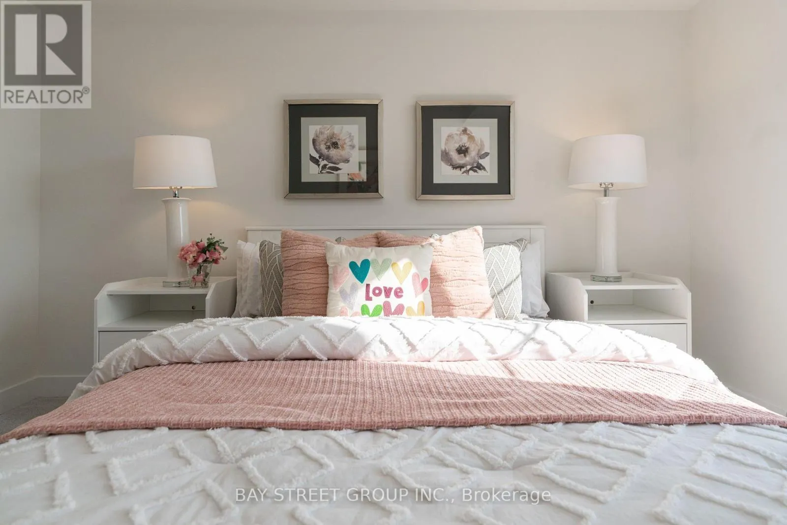 2 WILLIAM SHEARN CRESCENT