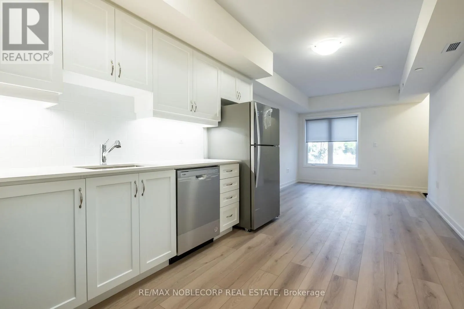 2205 - 58 ELIZABETH STREET E